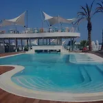White Tower * Mamaia