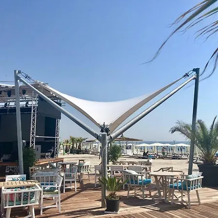 White Tower Mamaia