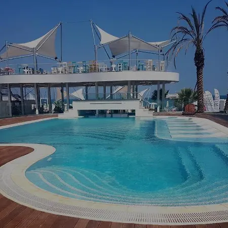 White Tower * Mamaia